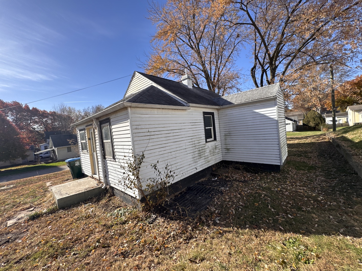 227 Avenue D, Rock Falls, IL 61071