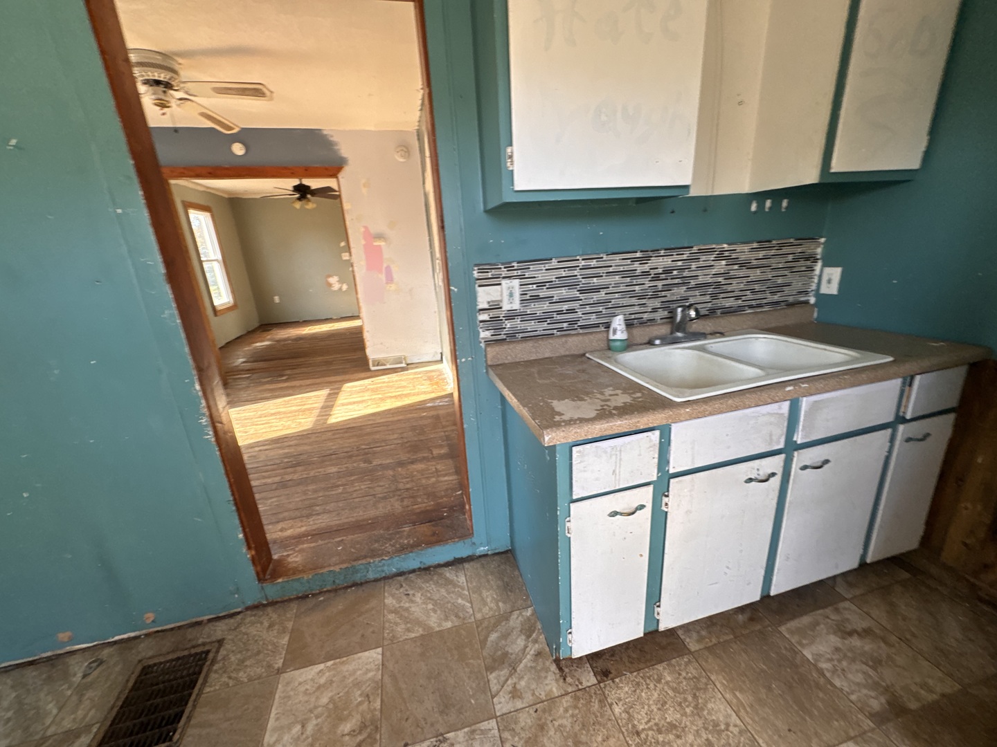 227 Avenue D, Rock Falls, IL 61071