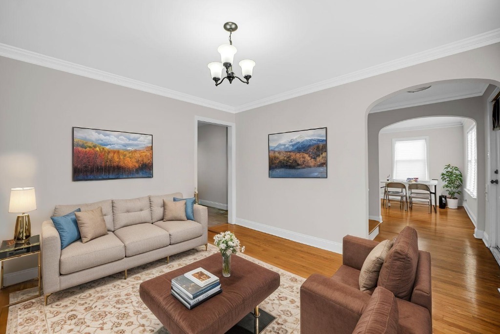 8458 S Vernon Avenue, Chicago, IL 60619