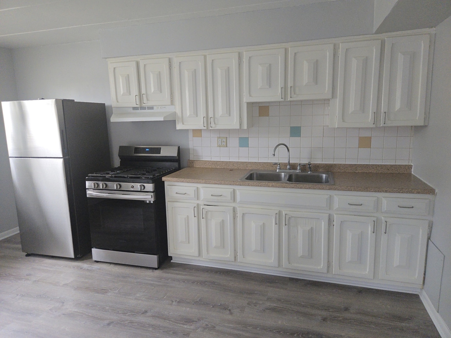 446 N Ardmore Avenue #GB, Villa Park, IL 60181