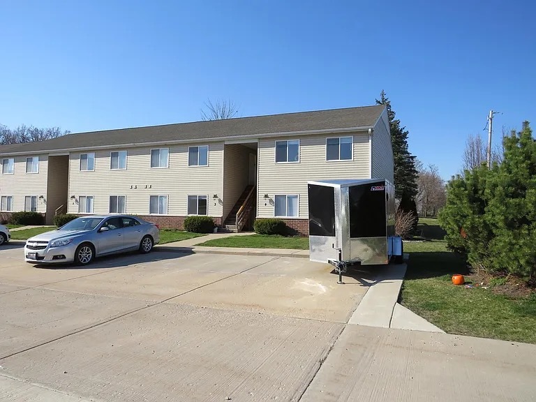 1000 Bratton Avenue #4, Marseilles, IL 61341