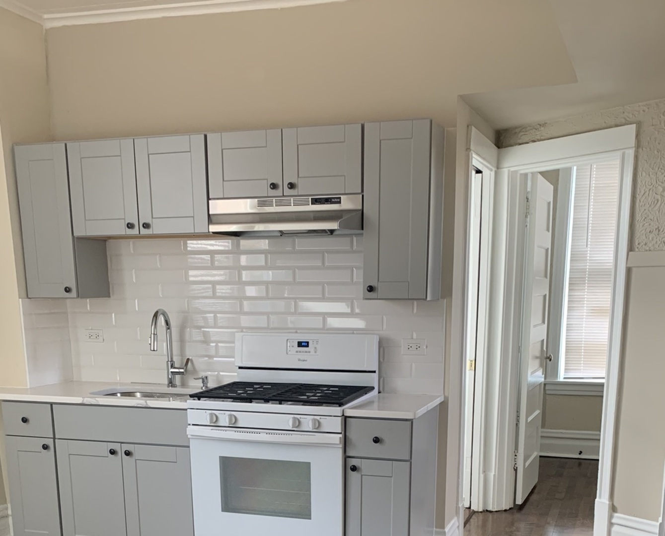 3707 W Augusta Boulevard #1R, Chicago, IL 60651