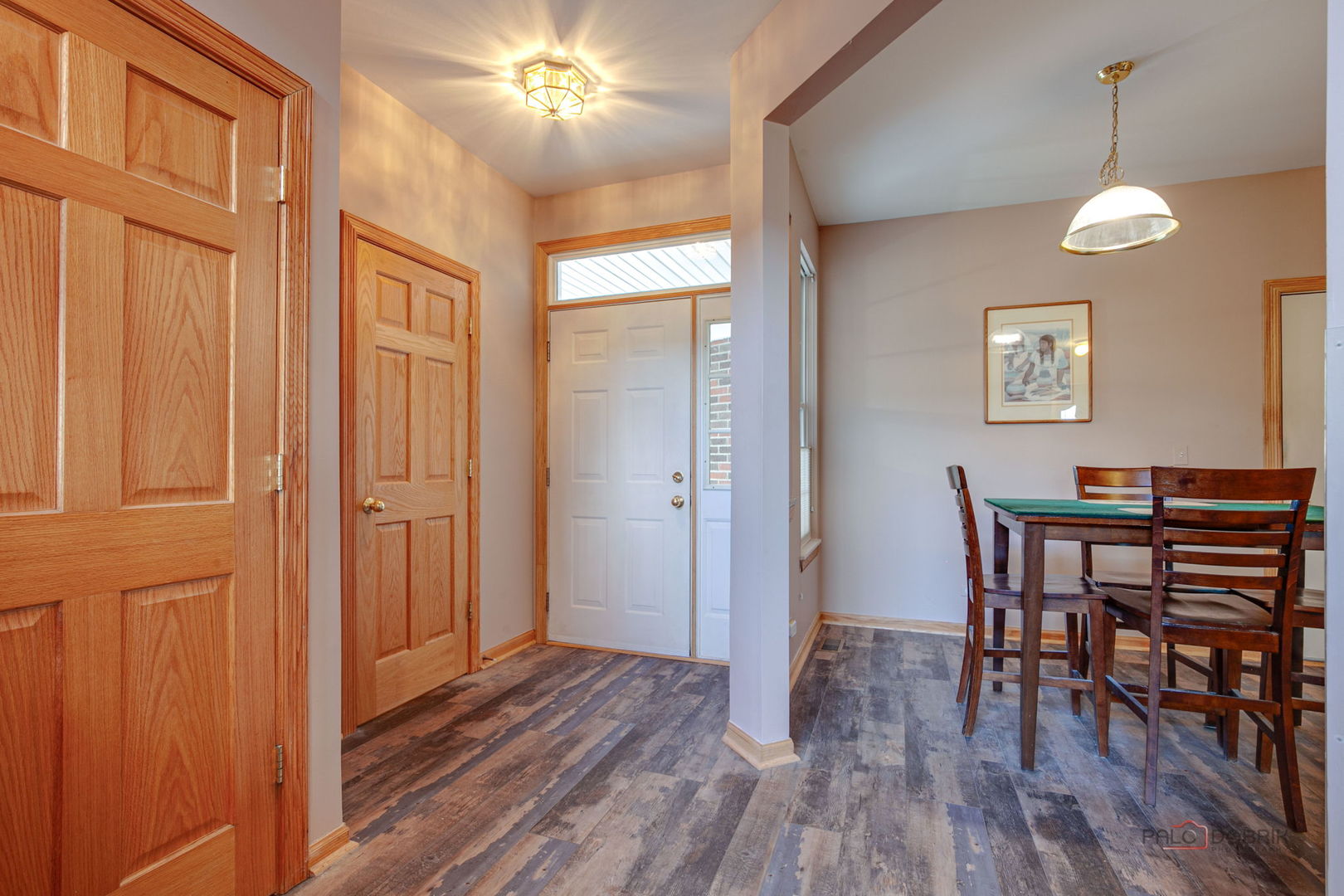 912 Highgate Lane, Grayslake, IL 60030