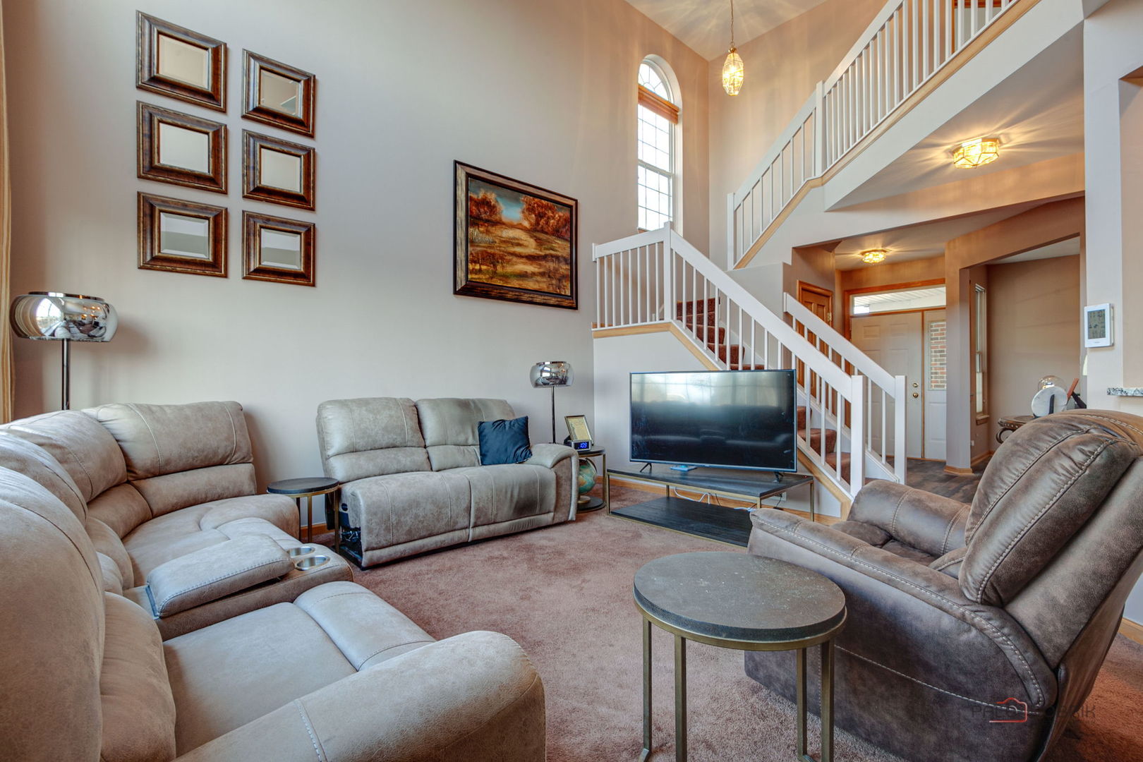 912 Highgate Lane, Grayslake, IL 60030