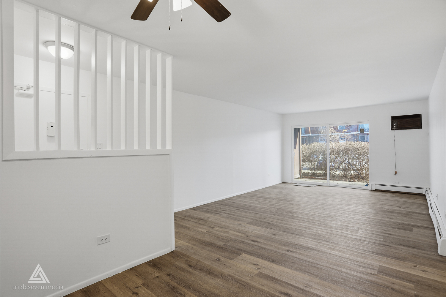 1180 Meadow Lane #108, Hoffman Estates, IL 60169