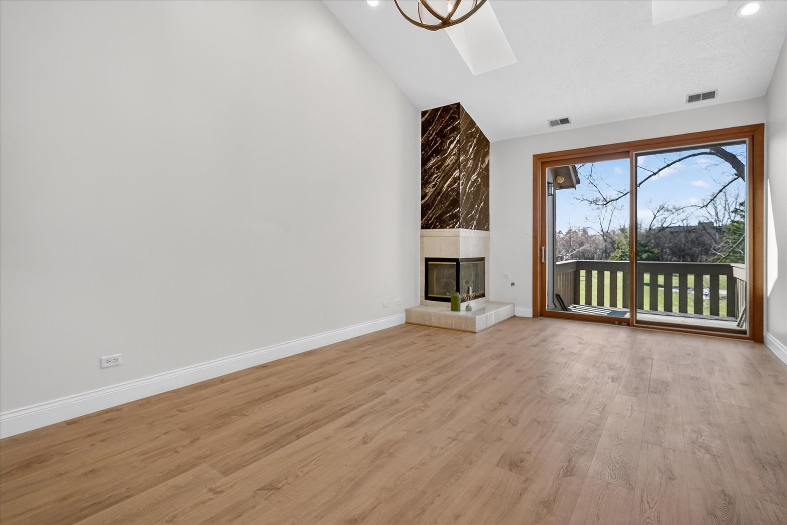 13458 S Westview Drive #V4, Palos Heights, IL 60463