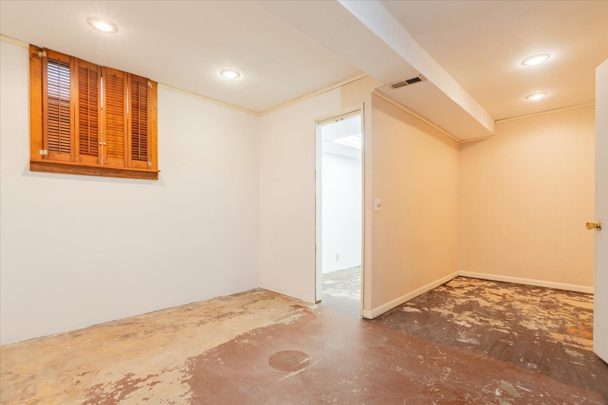 8710 N 2100 East Road, Downs, IL 61736