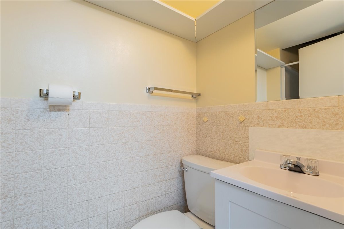 8710 N 2100 East Road, Downs, IL 61736