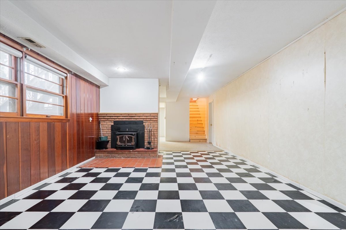 8710 N 2100 East Road, Downs, IL 61736