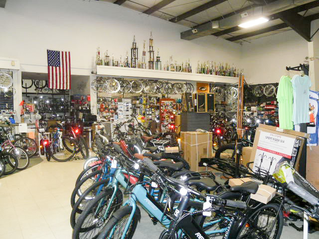 131 E Rollins Road, Round Lake Beach, IL 60073