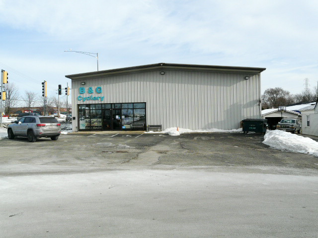 131 E Rollins Road, Round Lake Beach, IL 60073