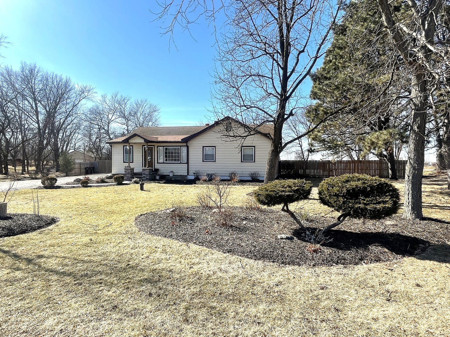 16058 S Gougar Road, Homer Glen, IL 60491