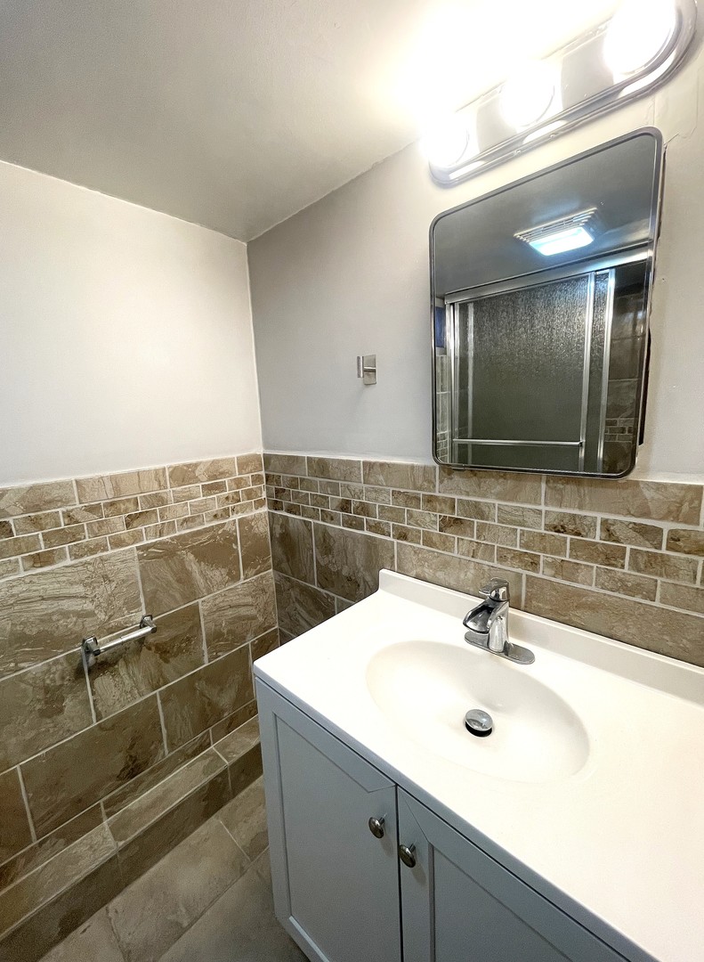 16058 S Gougar Road, Homer Glen, IL 60491