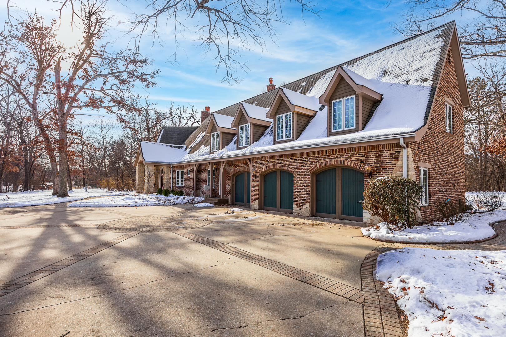 7S460 Donwood Drive, Naperville, IL 60540