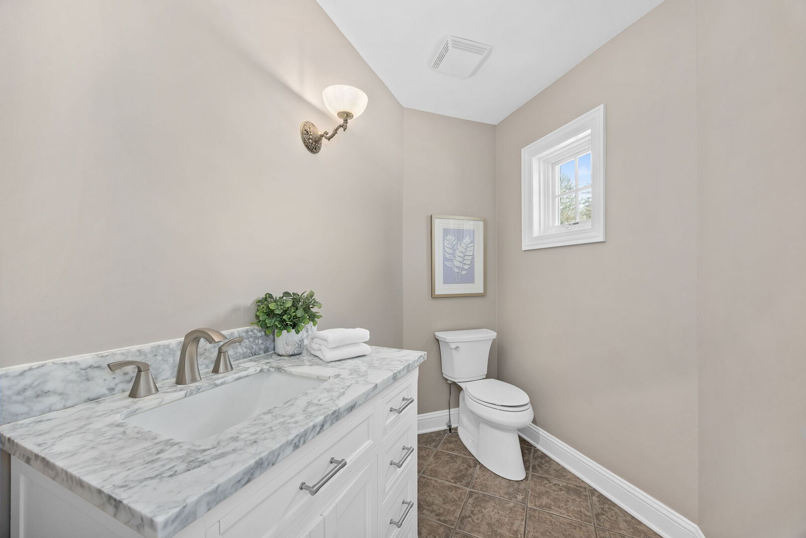 7S460 Donwood Drive, Naperville, IL 60540