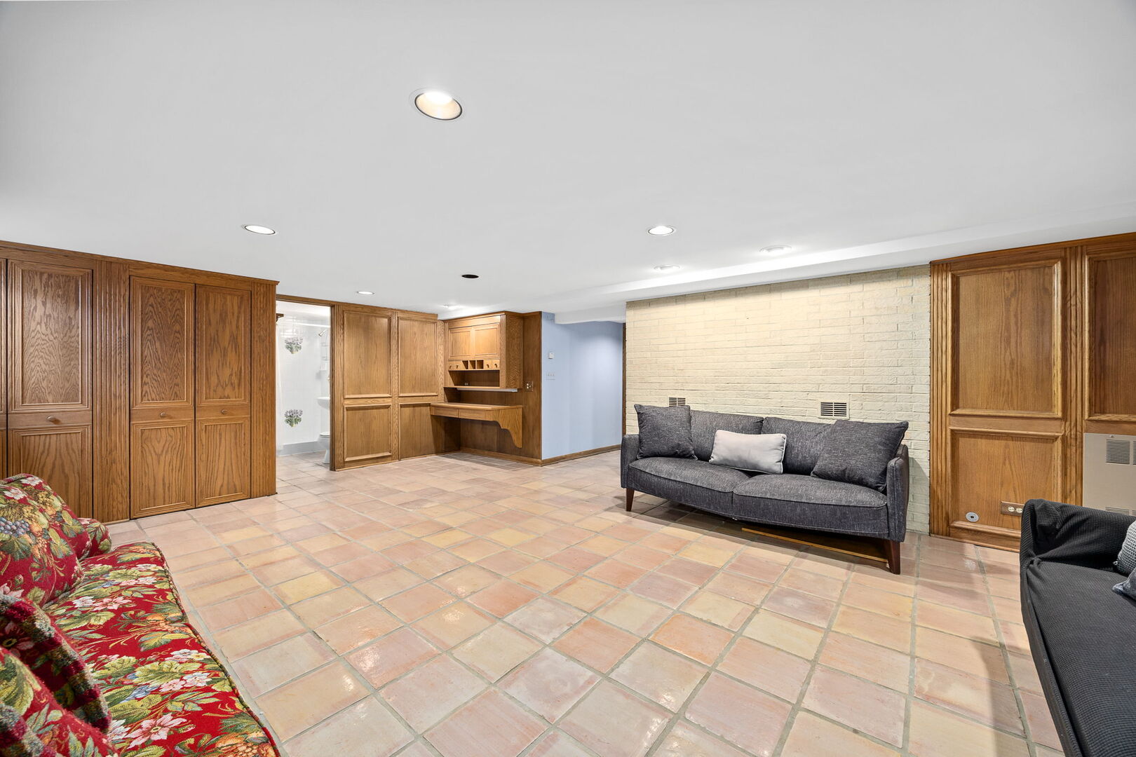 7S460 Donwood Drive, Naperville, IL 60540