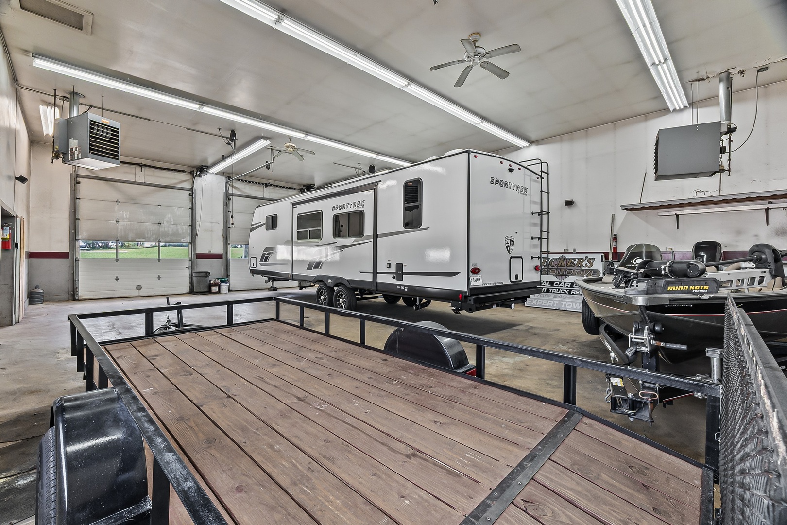 525 S Dixie Highway, Beecher, IL 60401