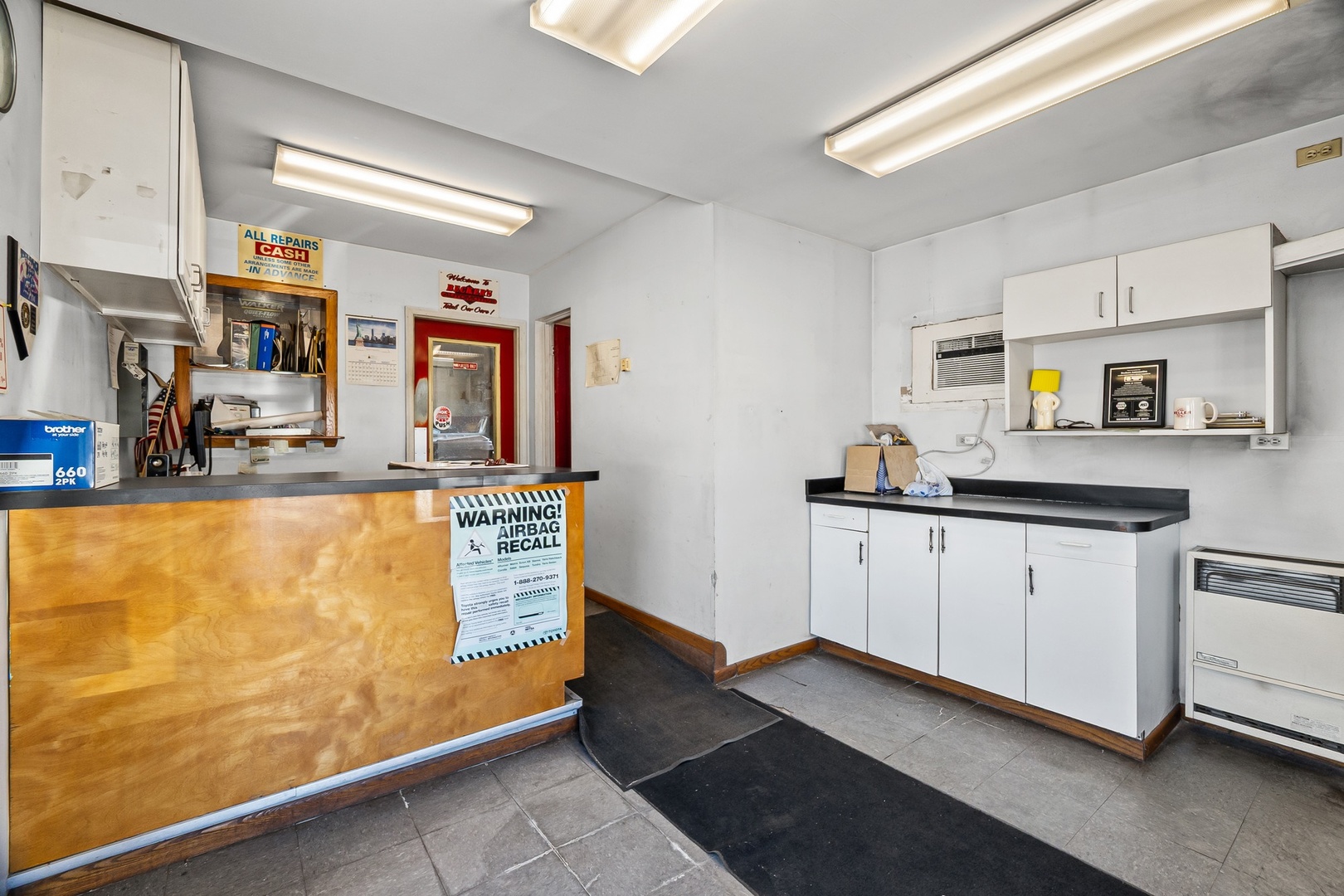 525 S Dixie Highway, Beecher, IL 60401