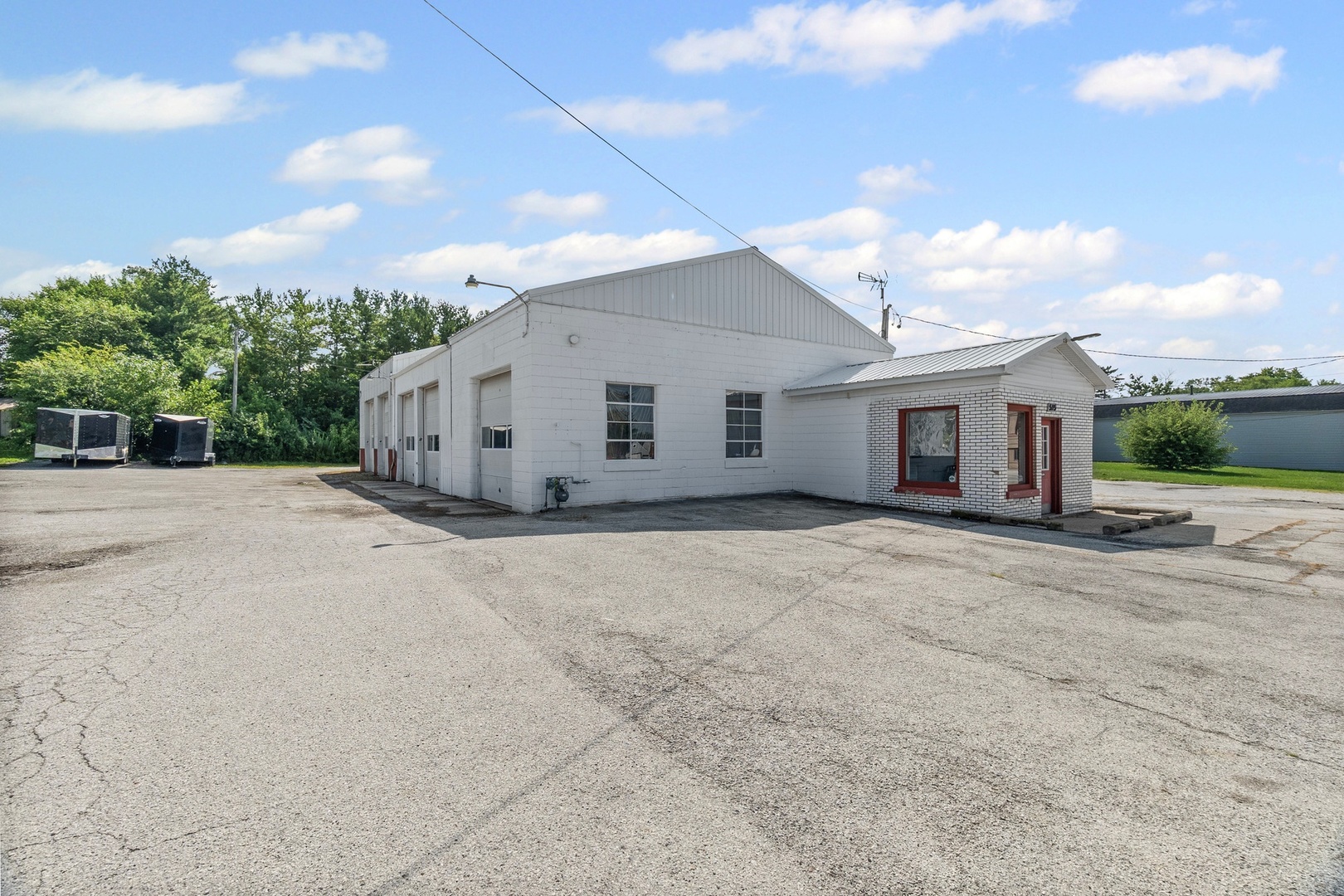 525 S Dixie Highway, Beecher, IL 60401
