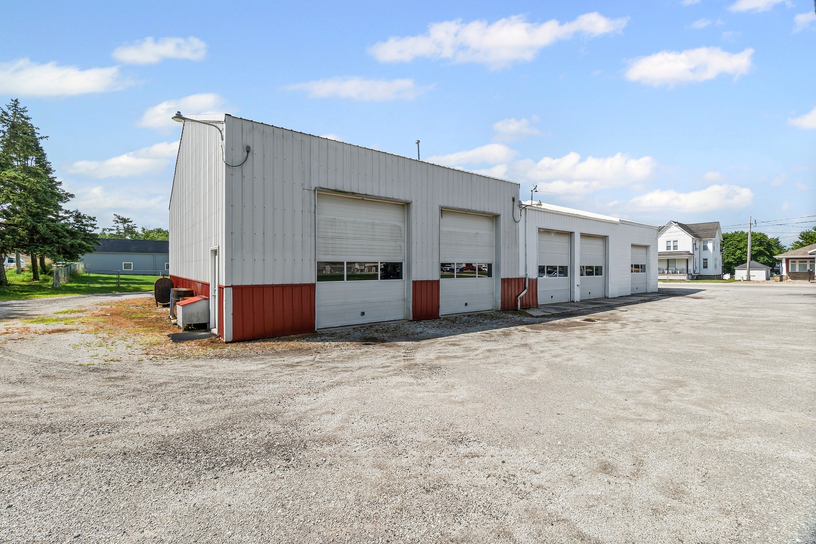 525 S Dixie Highway, Beecher, IL 60401