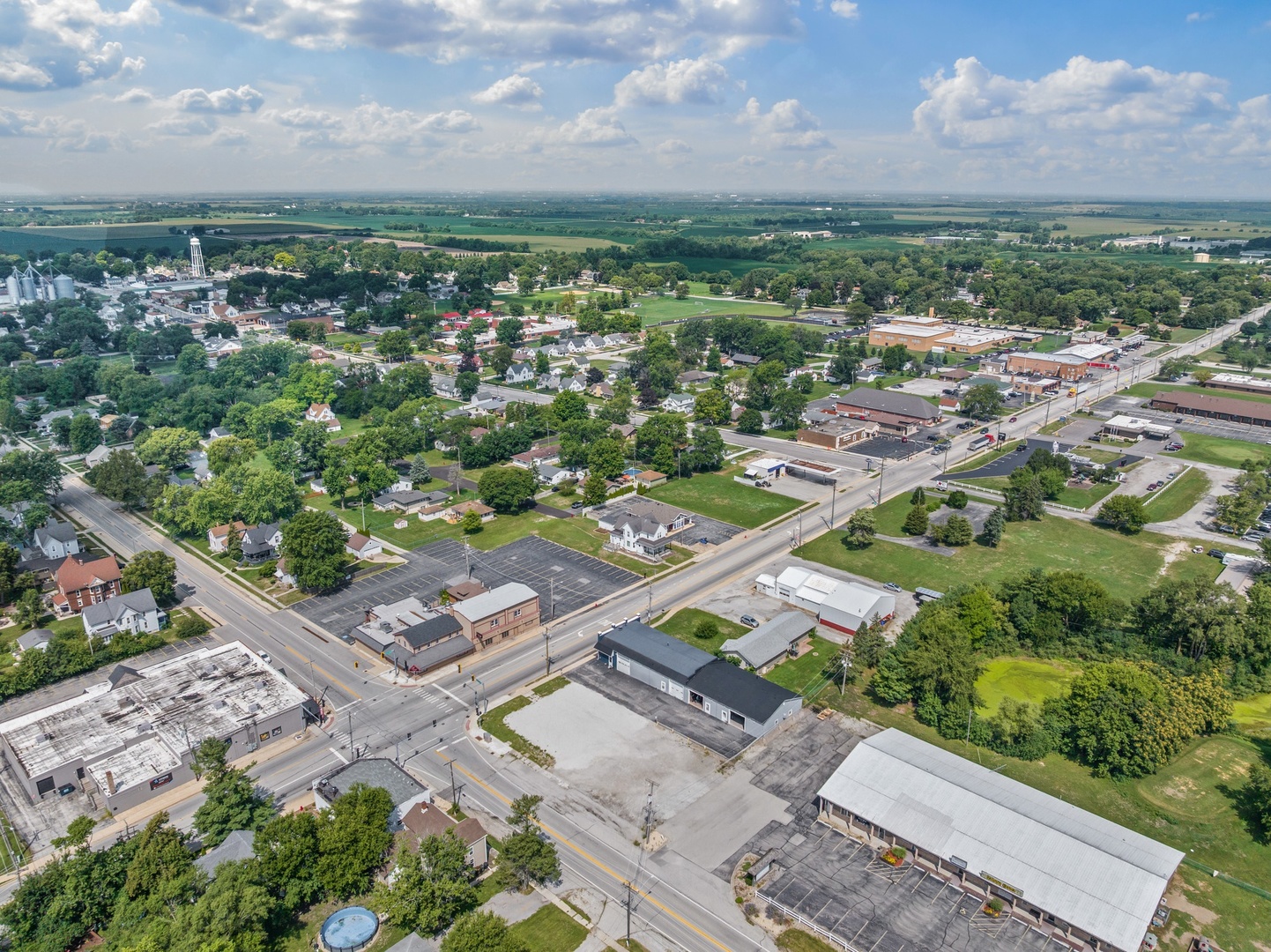 525 S Dixie Highway, Beecher, IL 60401