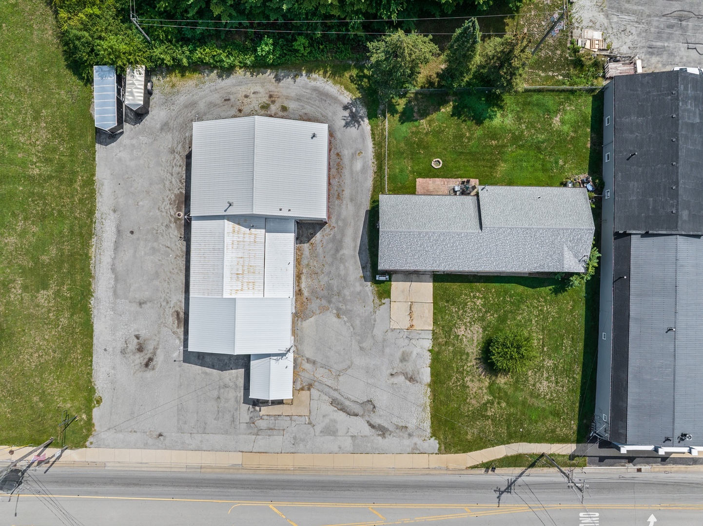 525 S Dixie Highway, Beecher, IL 60401