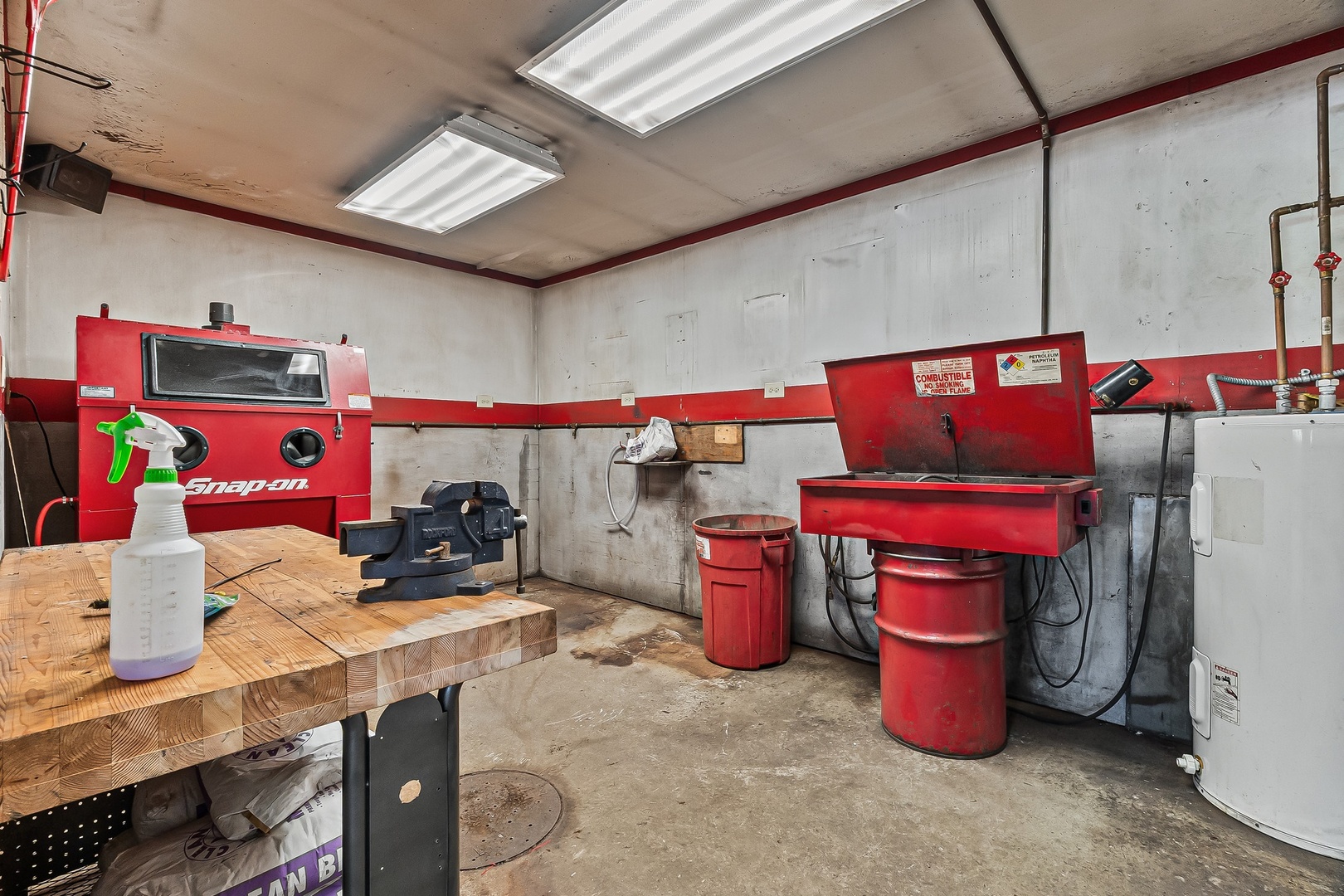 525 S Dixie Highway, Beecher, IL 60401