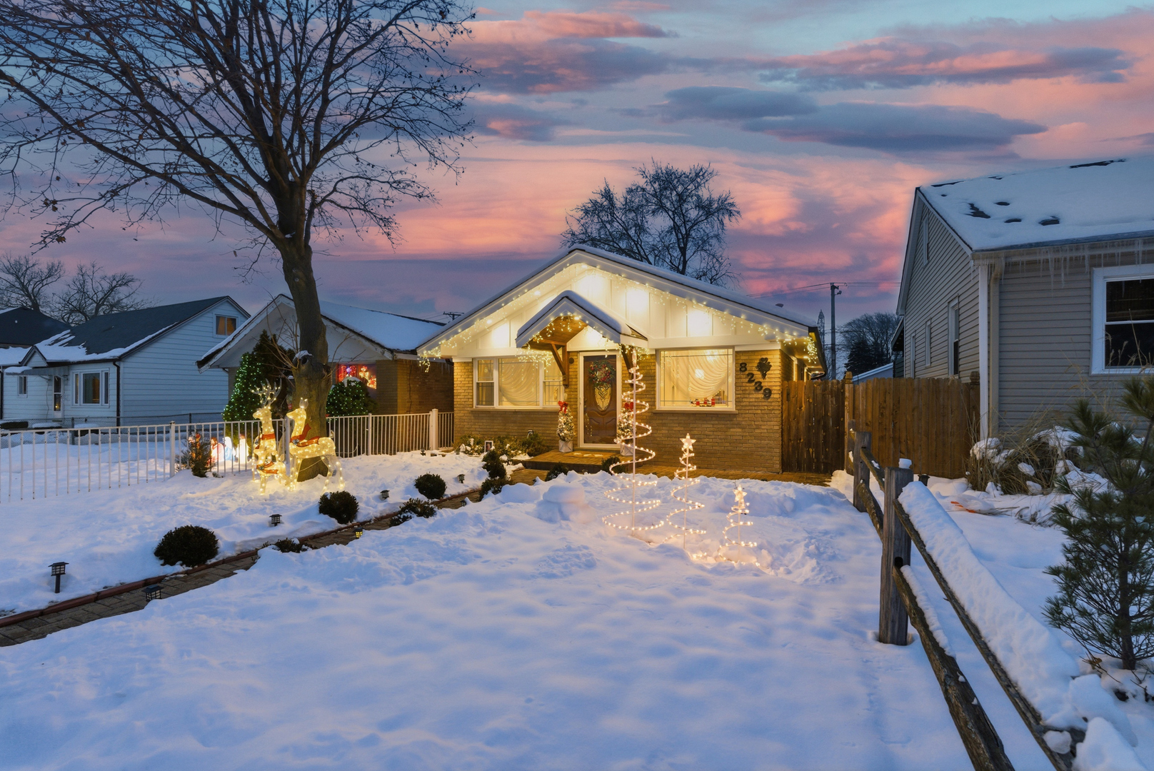 8239 Sayre Avenue, Burbank, IL 60459