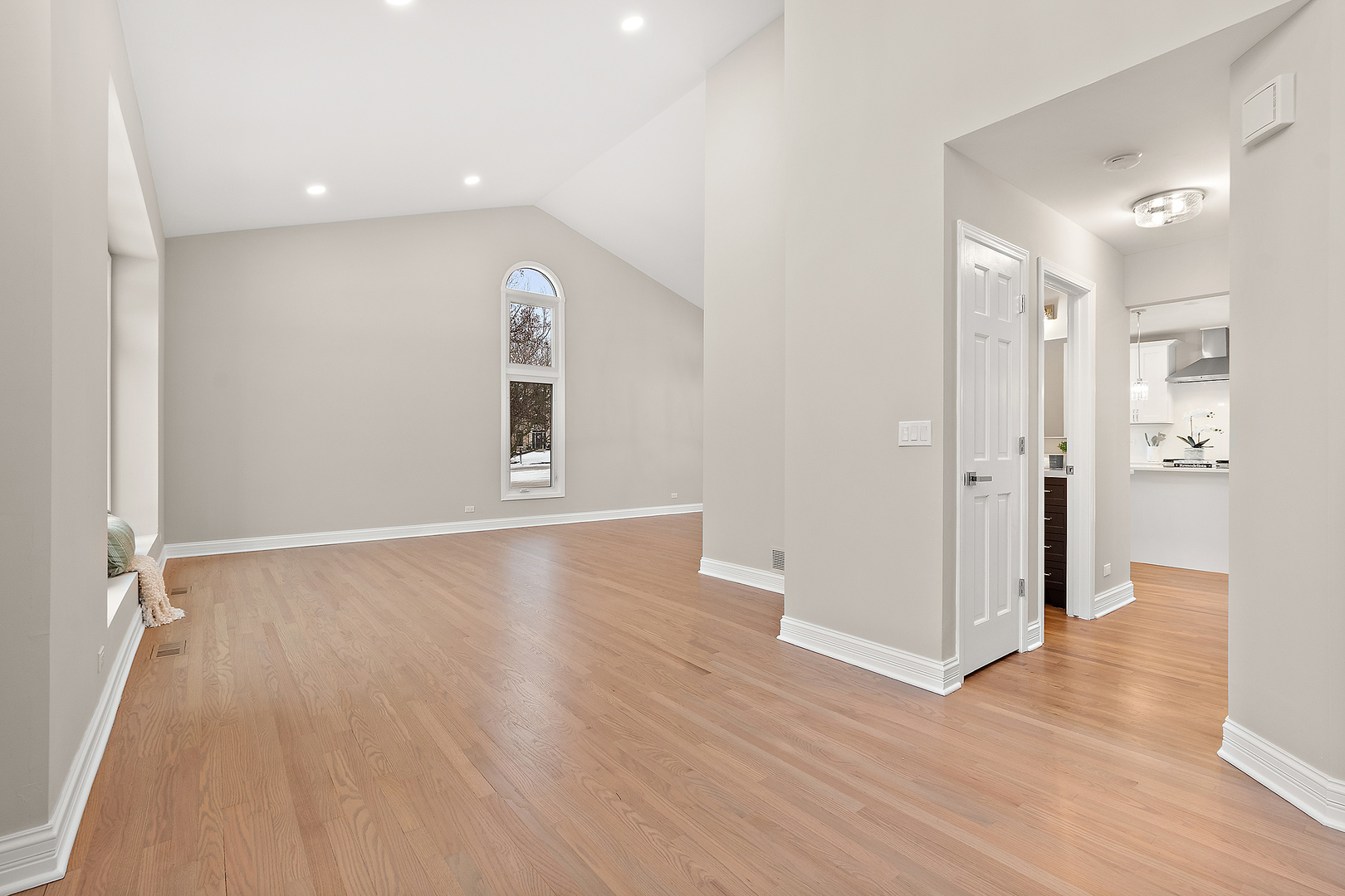 4711 Snapjack Circle, Naperville, IL 60564