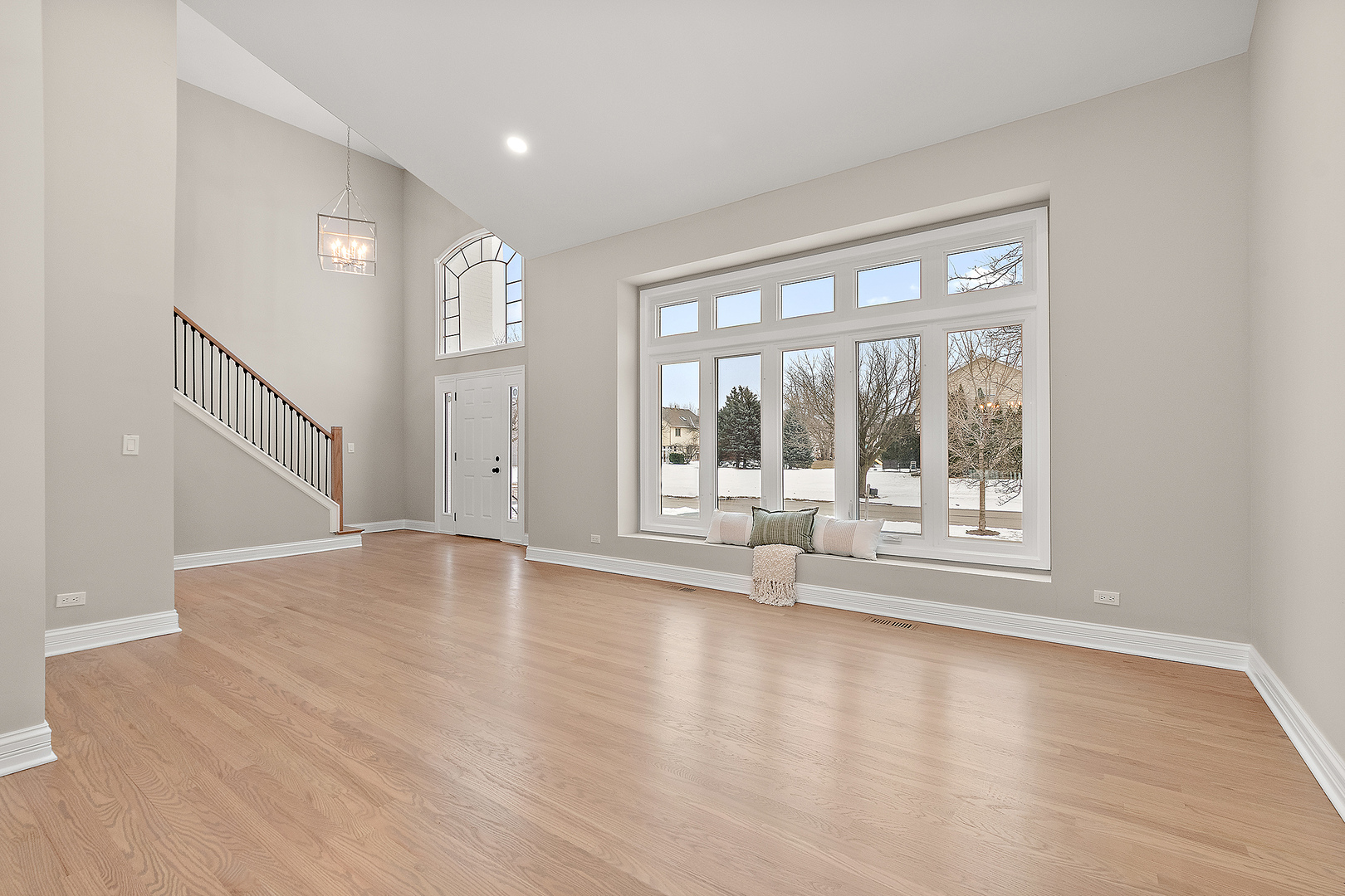 4711 Snapjack Circle, Naperville, IL 60564