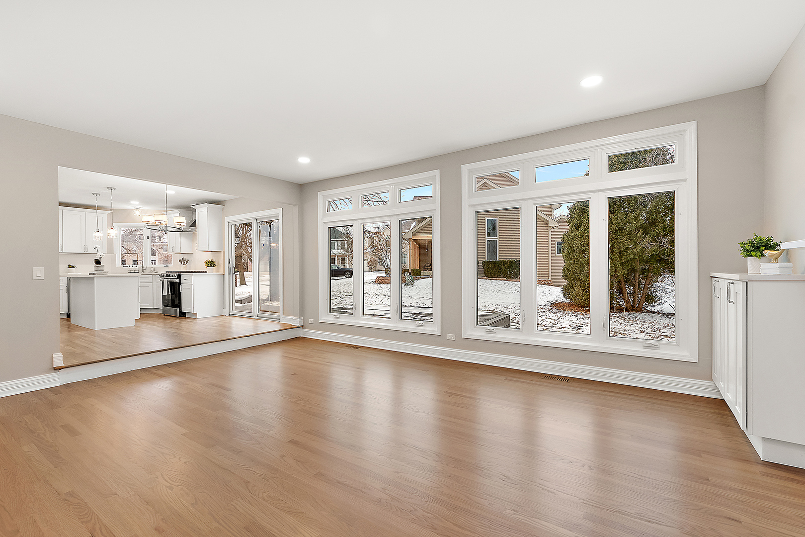 4711 Snapjack Circle, Naperville, IL 60564