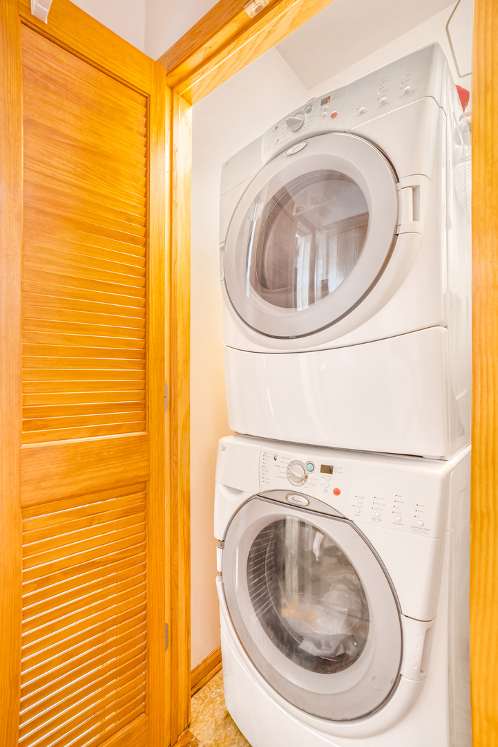 4925 S Forrestville Avenue #3S, Chicago, IL 60615