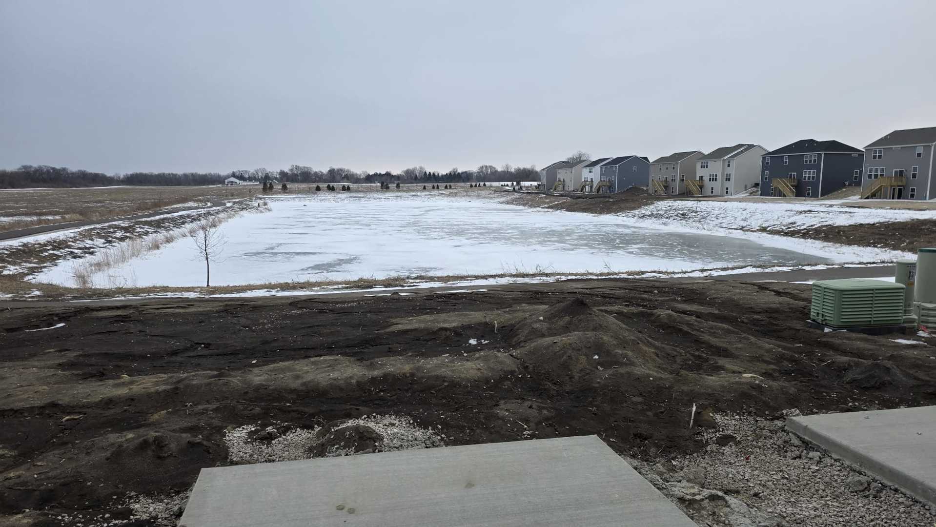 460 Hathaway Lane, Oswego, IL 60543