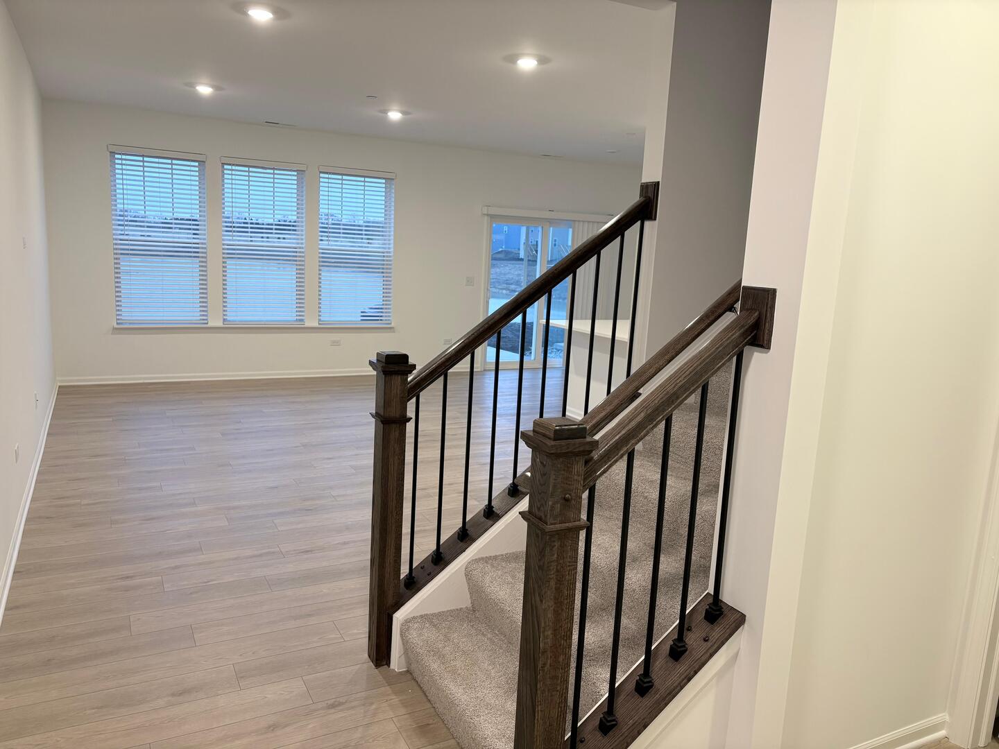 460 Hathaway Lane, Oswego, IL 60543