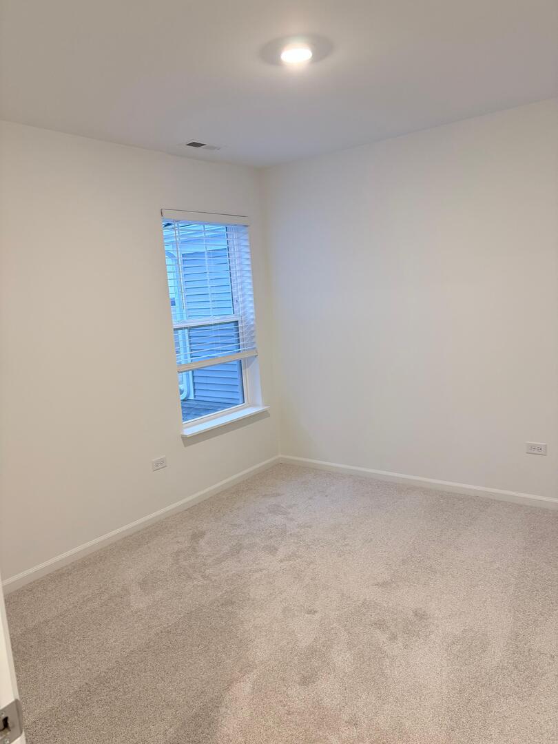 460 Hathaway Lane, Oswego, IL 60543