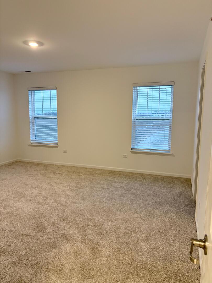 460 Hathaway Lane, Oswego, IL 60543