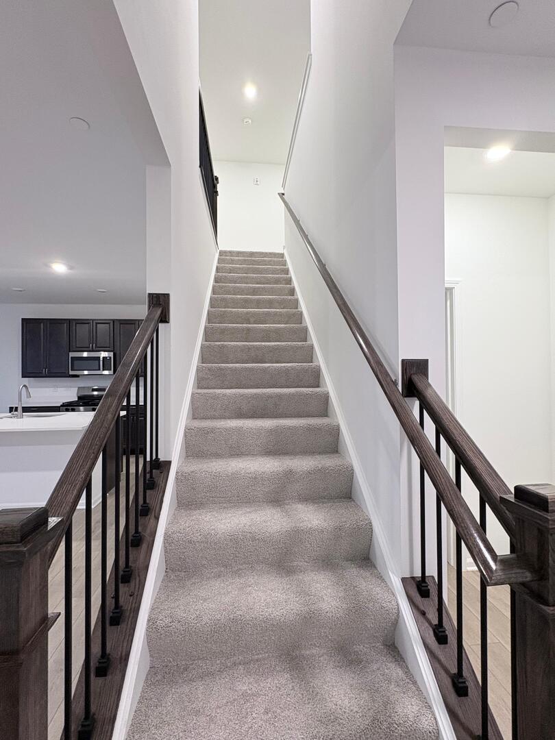 460 Hathaway Lane, Oswego, IL 60543