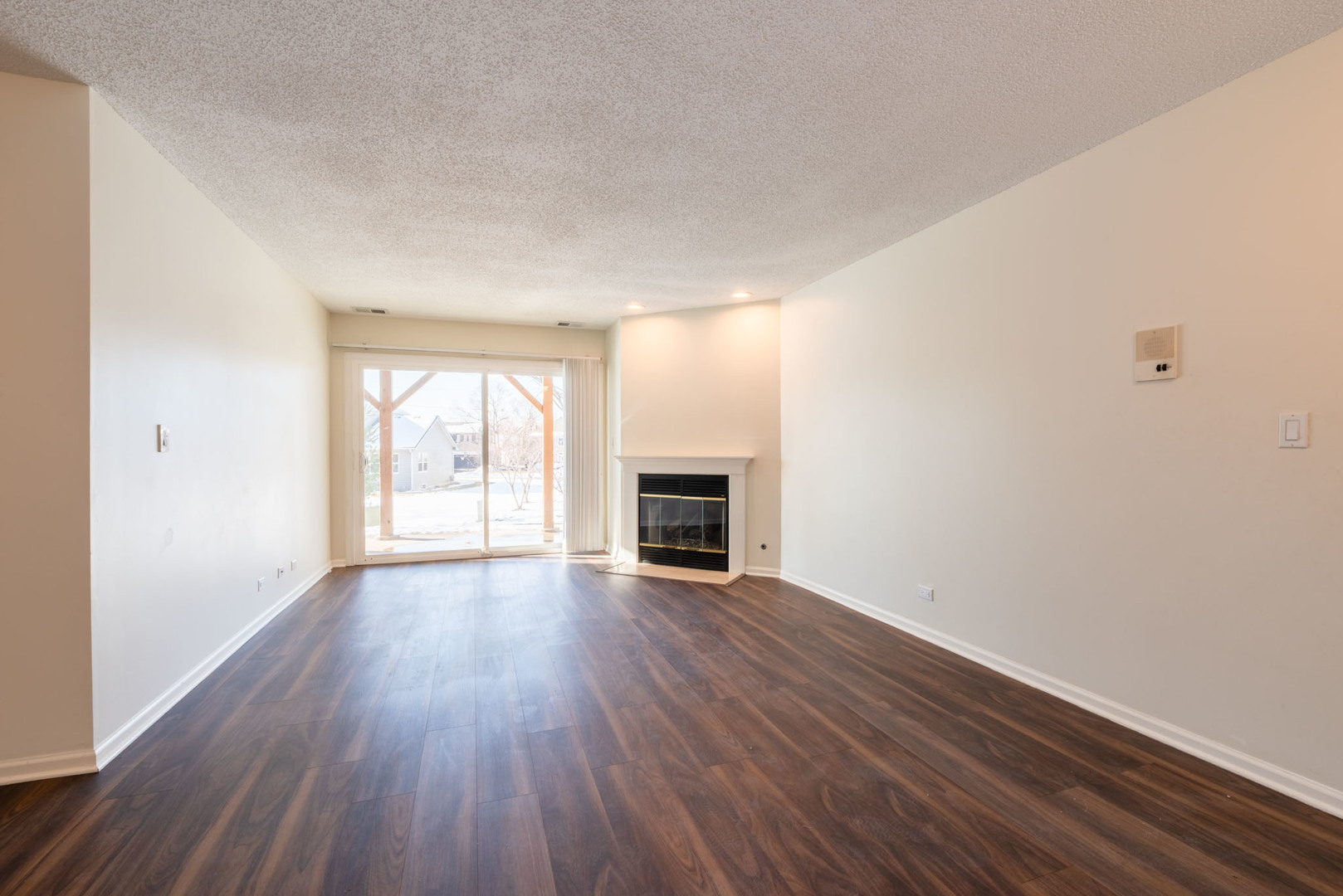 32 W Fern Court #116B, Palatine, IL 60067