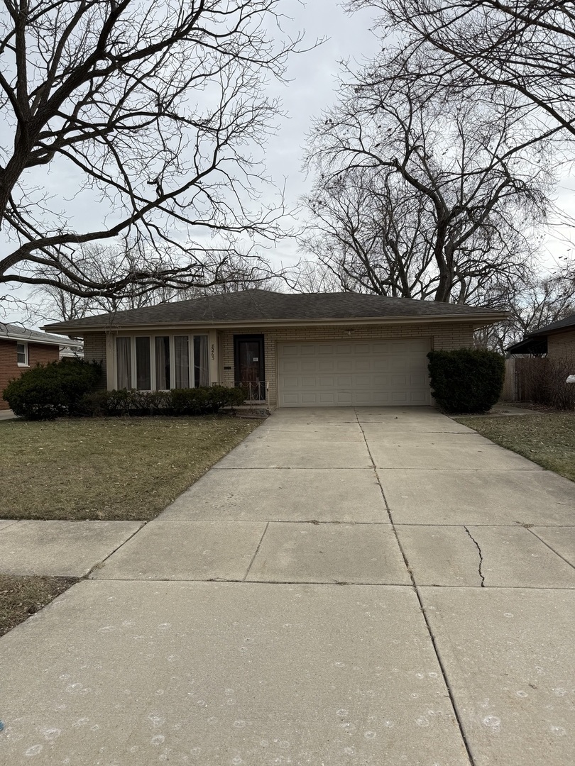 18263 Greenbay Avenue, Lansing, IL 60438