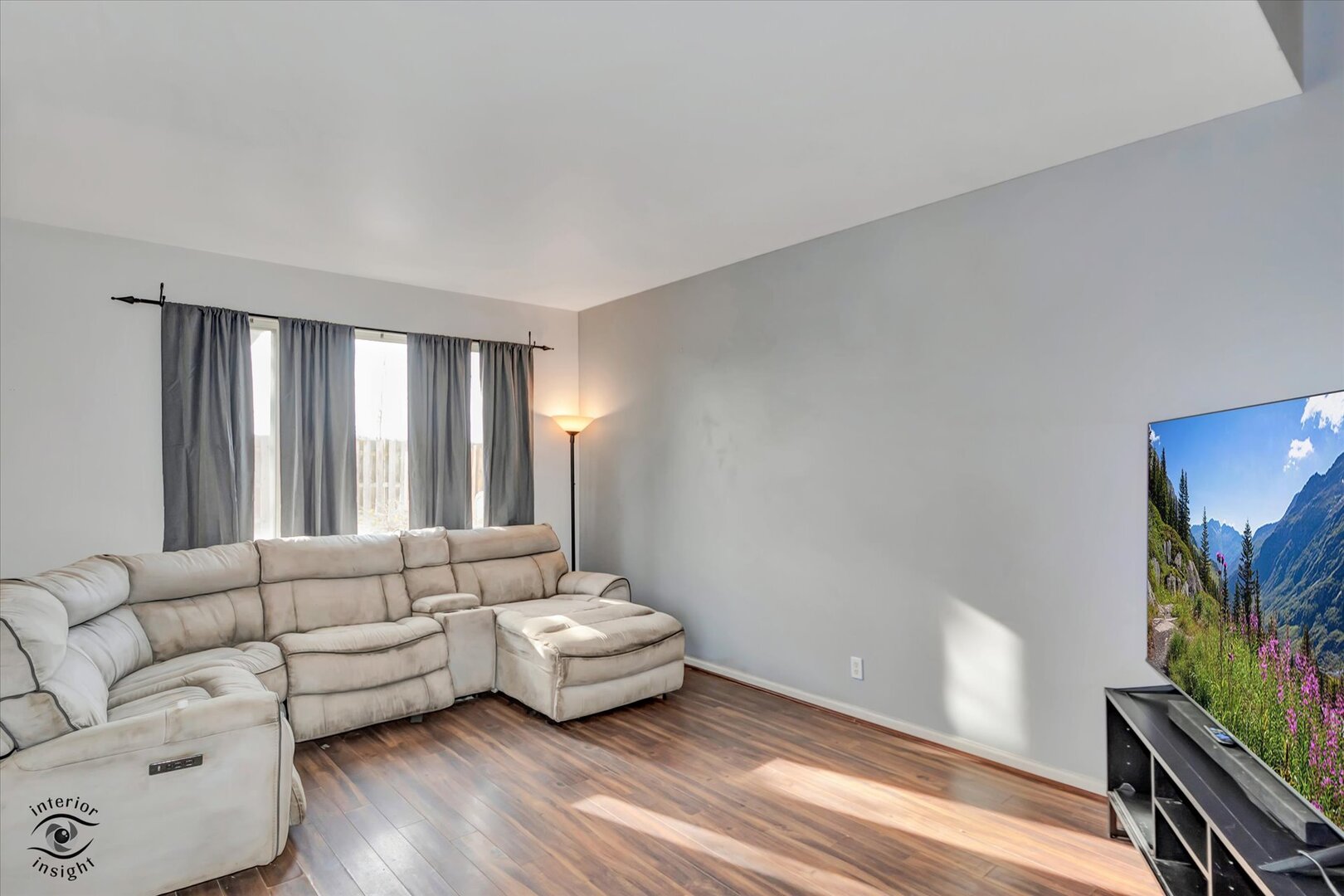 1831 S Wentworth Circle, Romeoville, IL 60446