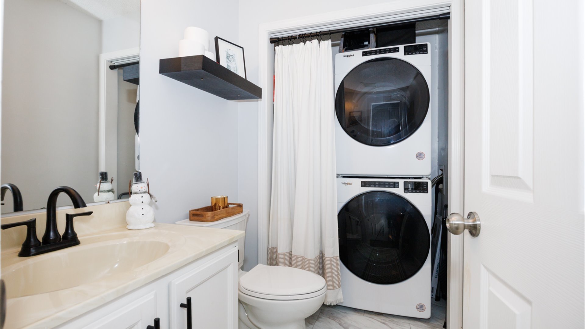 903 N Linden Street #205, Normal, IL 61761