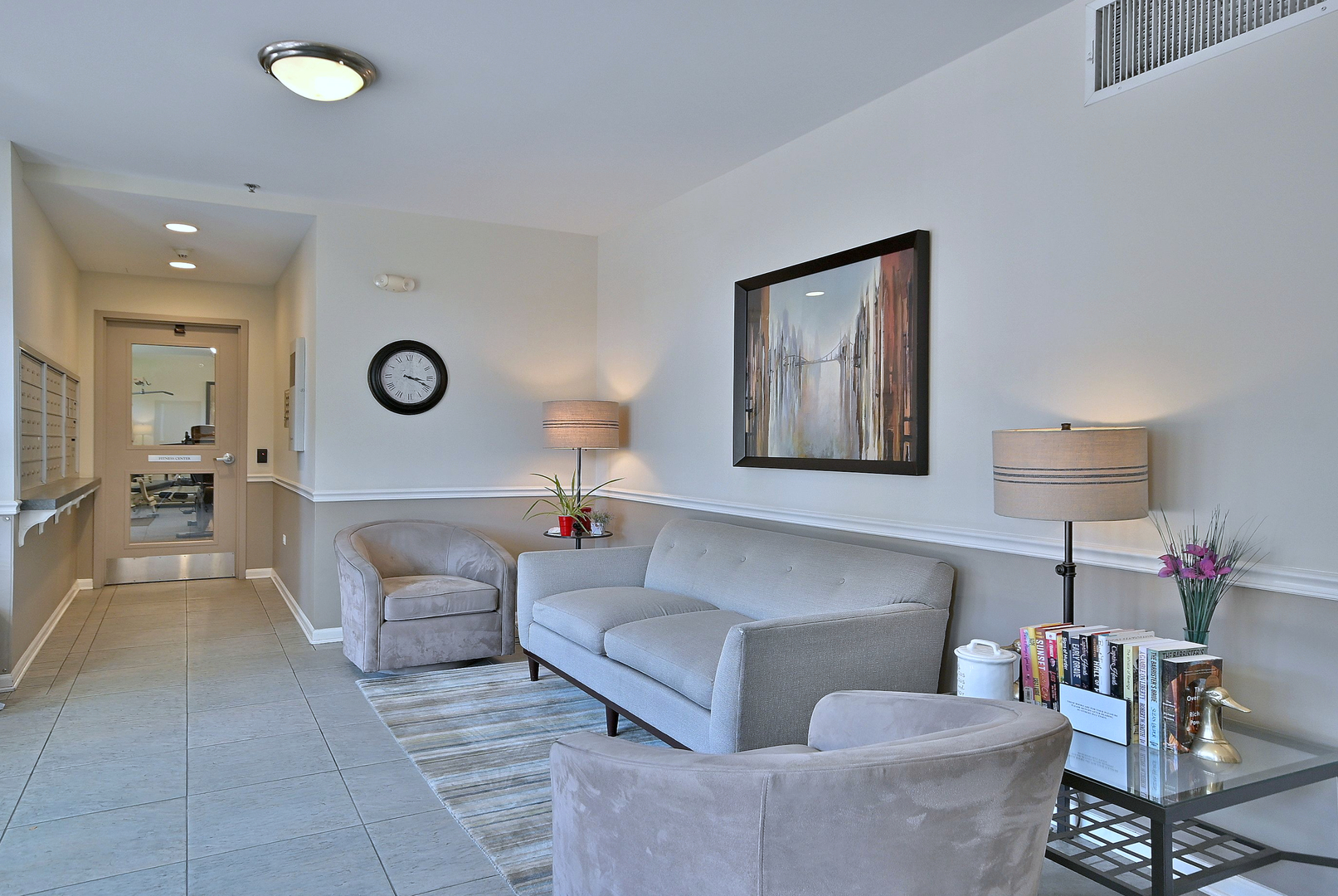 145 S York Street #404, Elmhurst, IL 60126