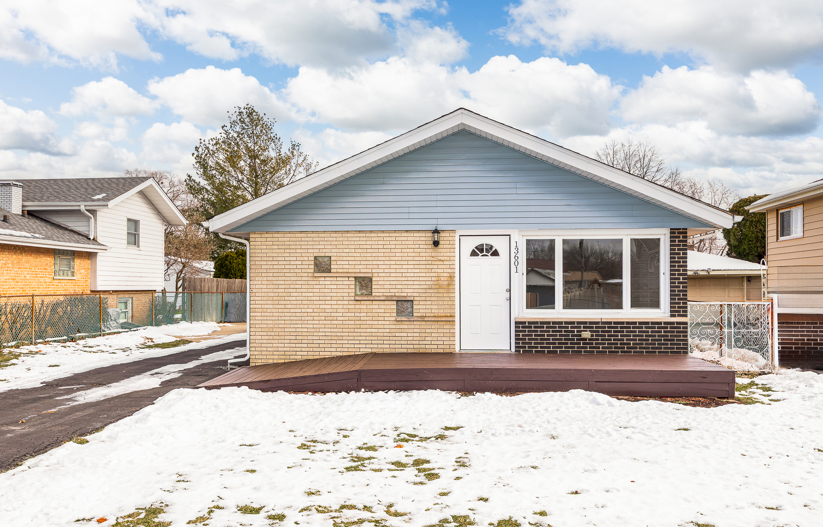 13601 Loomis Lane, Crestwood, IL 60418