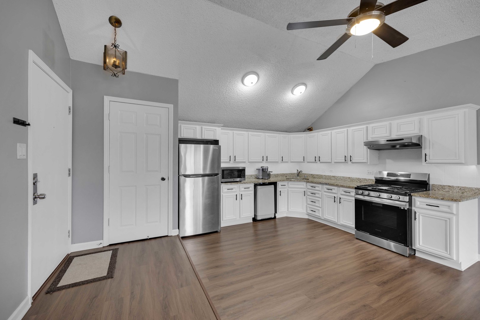 Chicago Ridge, IL 60415