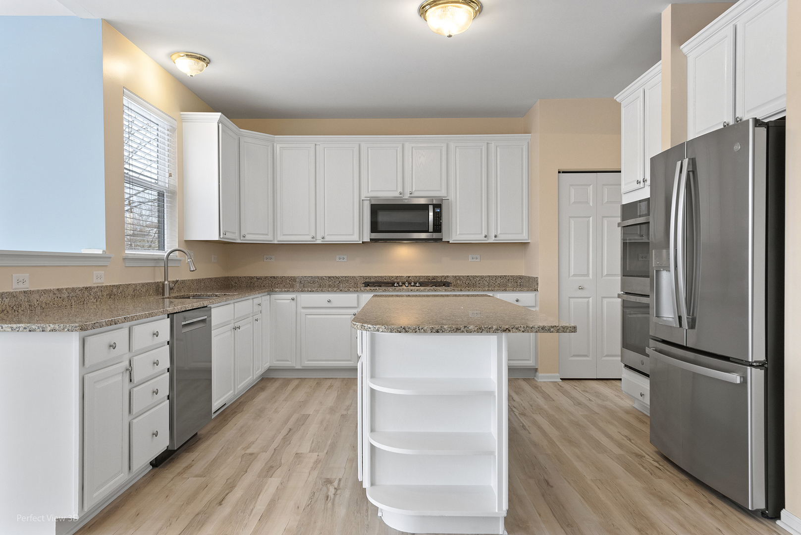 621 Mansfield Way, Oswego, IL 60543