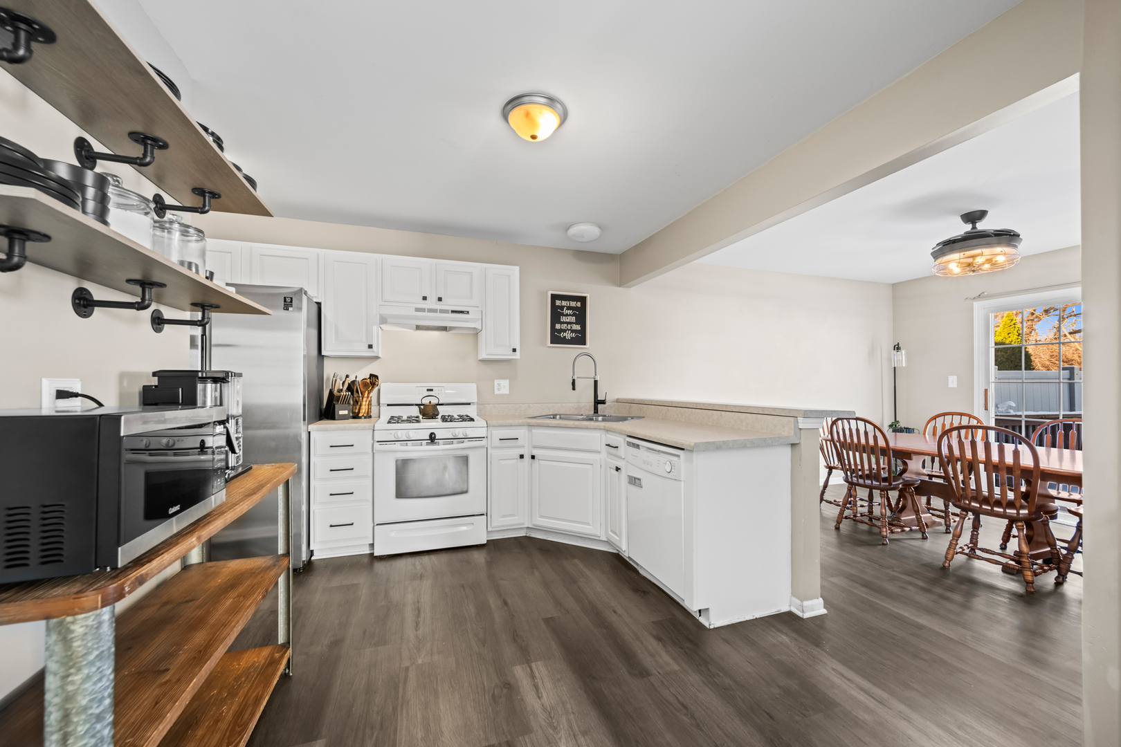 586 Boulder Drive, Morris, IL 60450