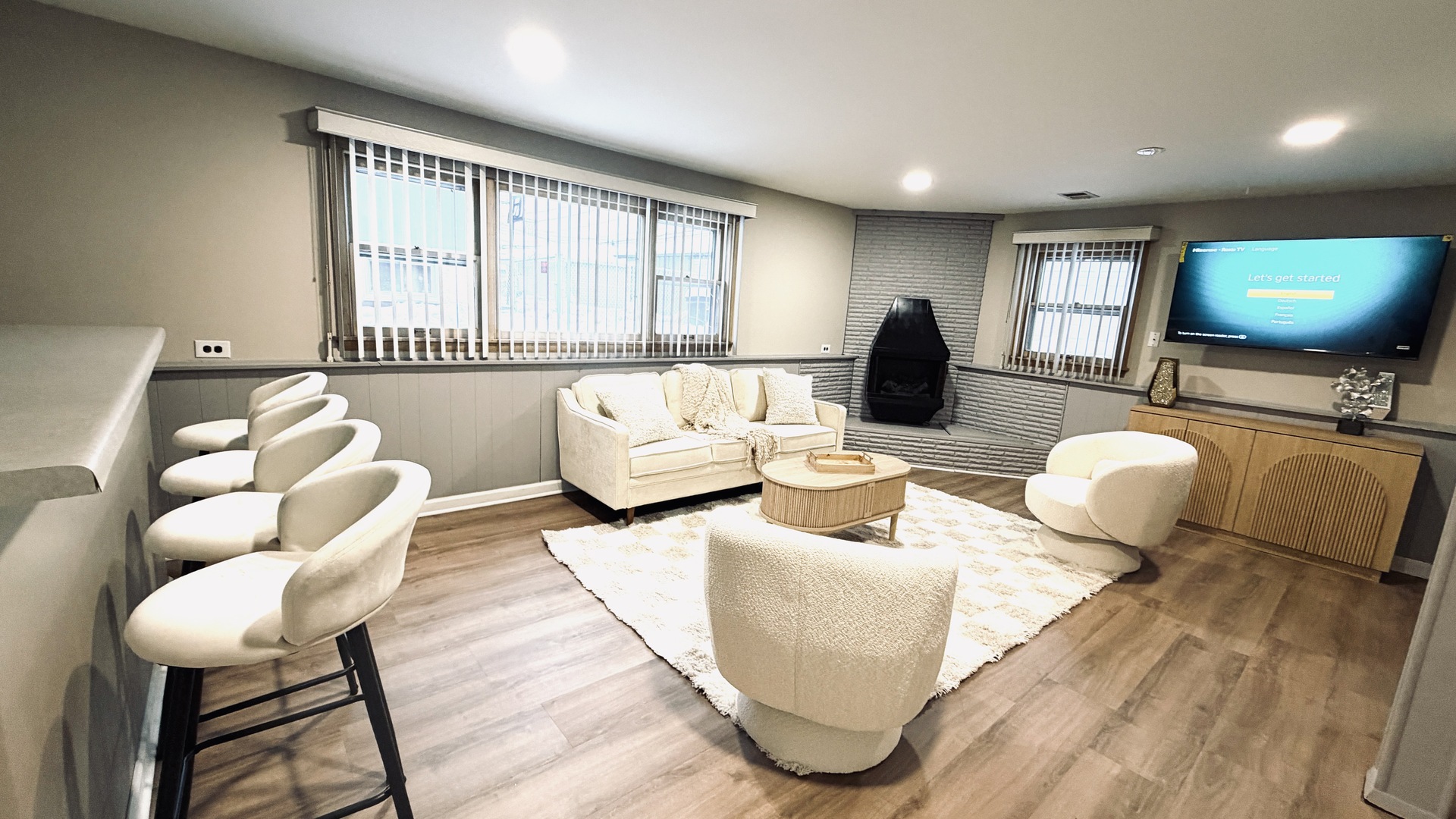 9323 S 80th Court, Hickory Hills, IL 60457