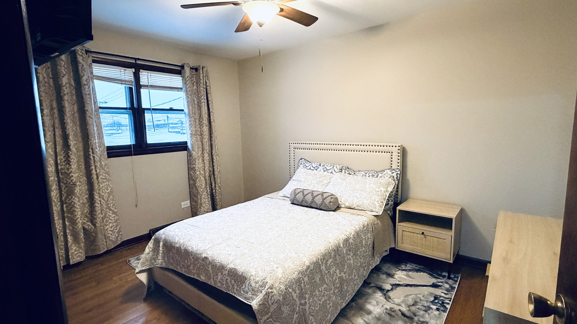 9323 S 80th Court, Hickory Hills, IL 60457