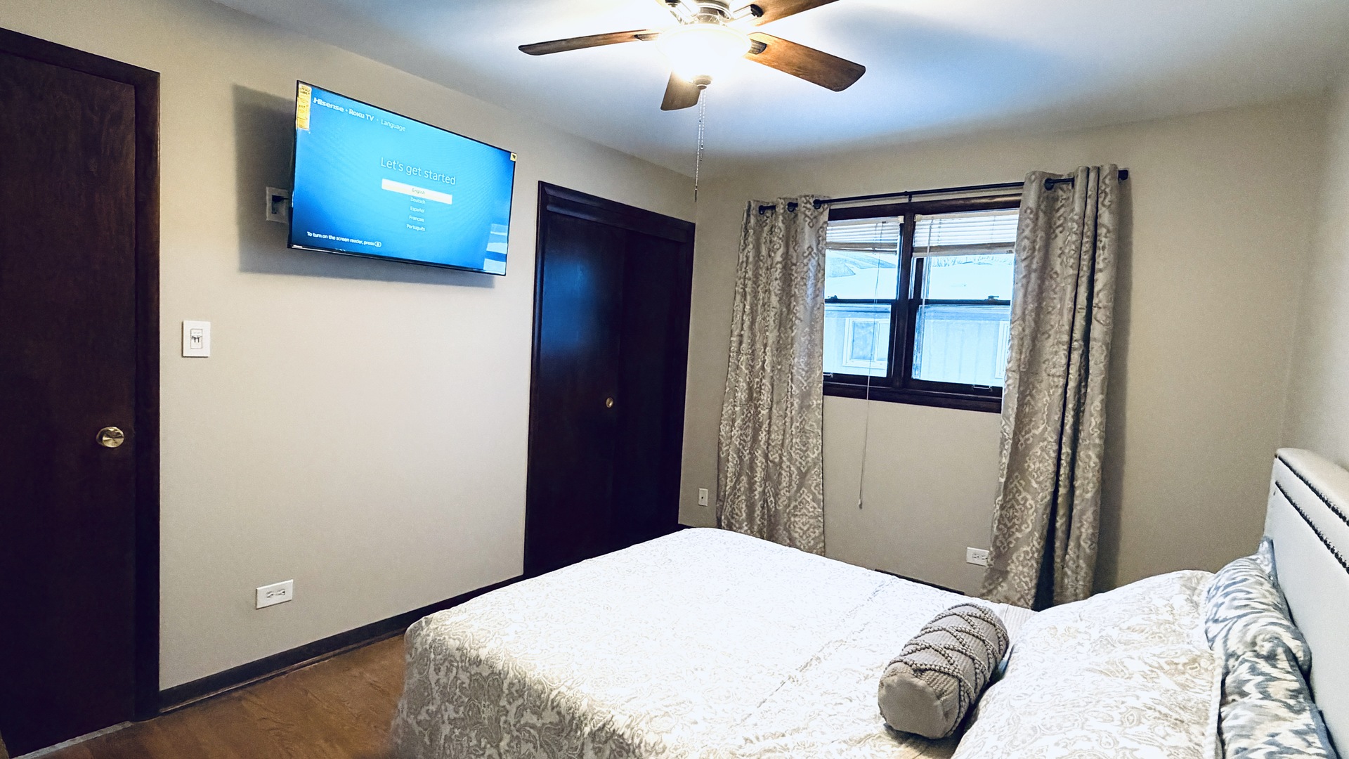 9323 S 80th Court, Hickory Hills, IL 60457