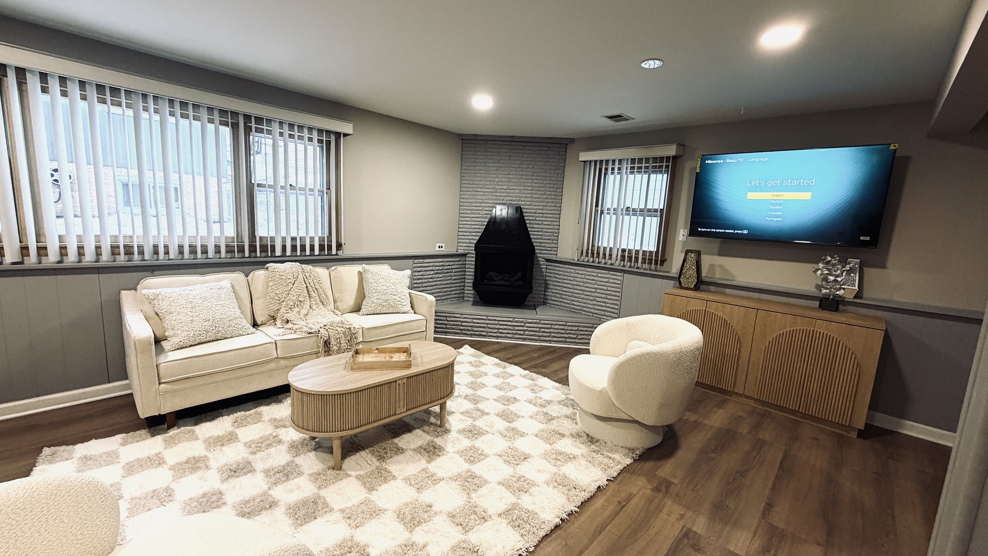 9323 S 80th Court, Hickory Hills, IL 60457